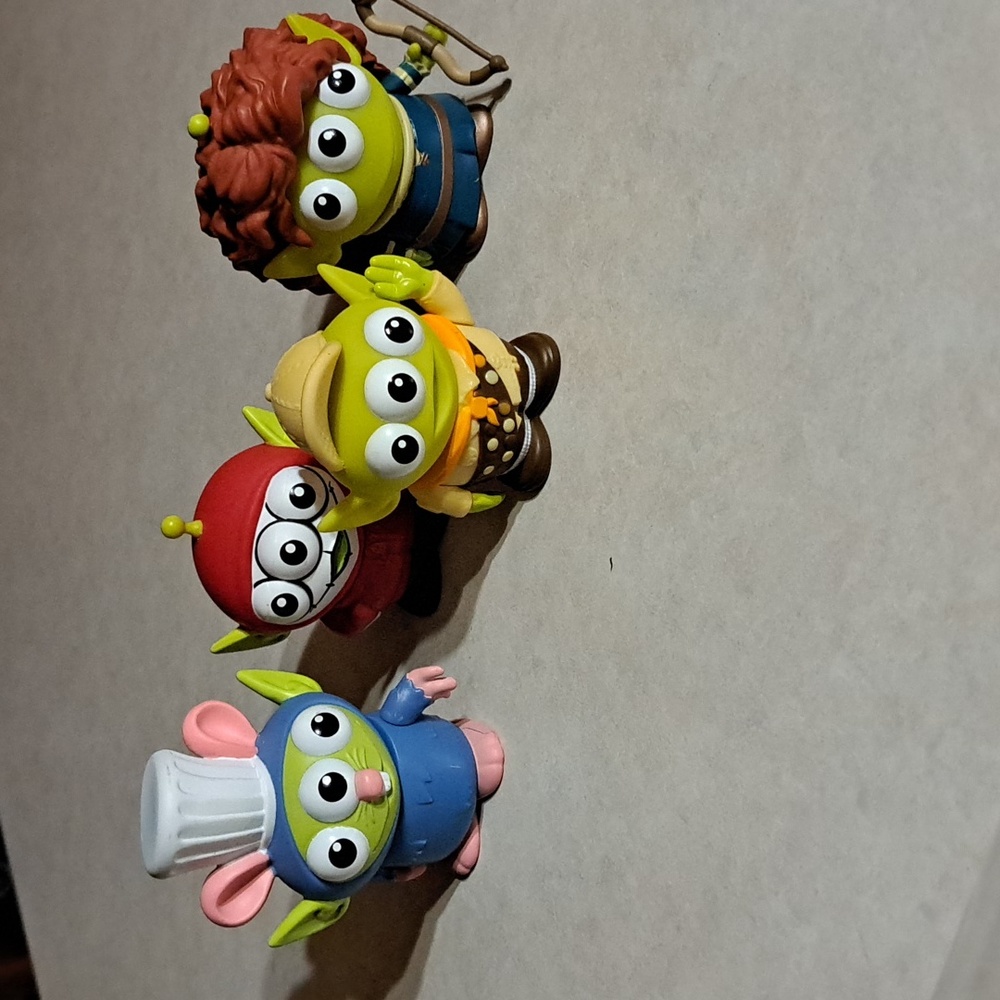 Disney Pixar Remix Remy, Remix Miguel, Remix Russell & Remix Merida